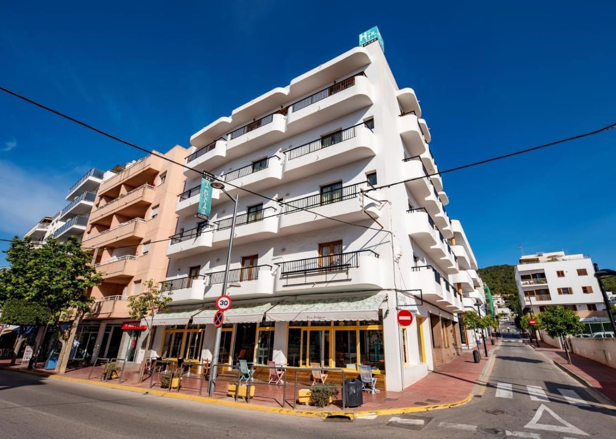 Hostal Y Apartamentos Santa Eulalia Santa Eularia des Riu Eksteriør bilde